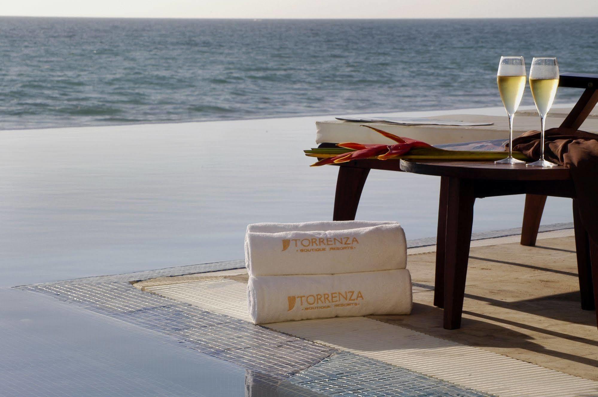 Zafiro Beach Boutique Resort Mazatlán Extérieur photo